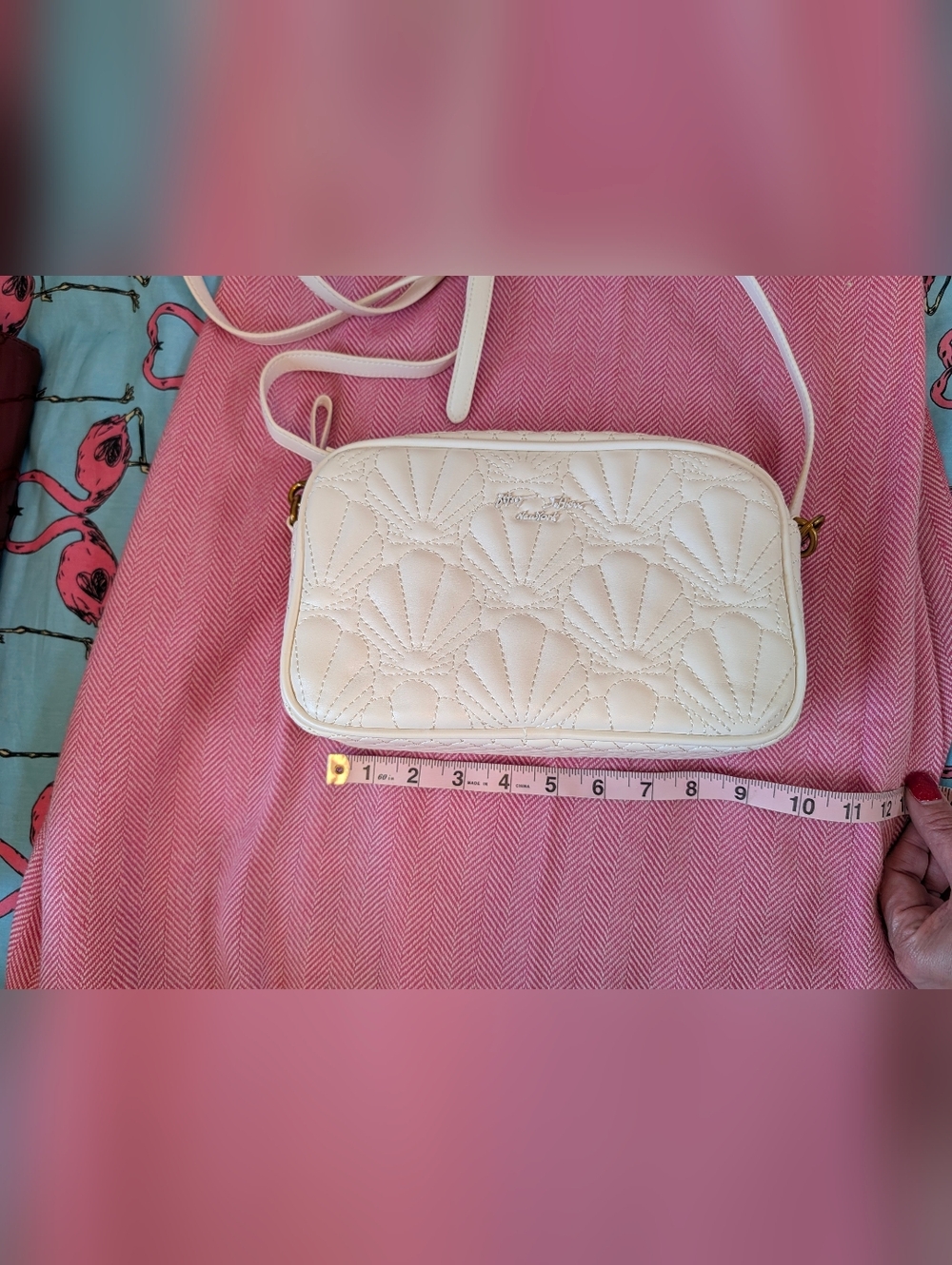 Betsey Johnson For Shore Cream Camera Shell-Pattern Crossbody Bag - Picture 5 of 5
